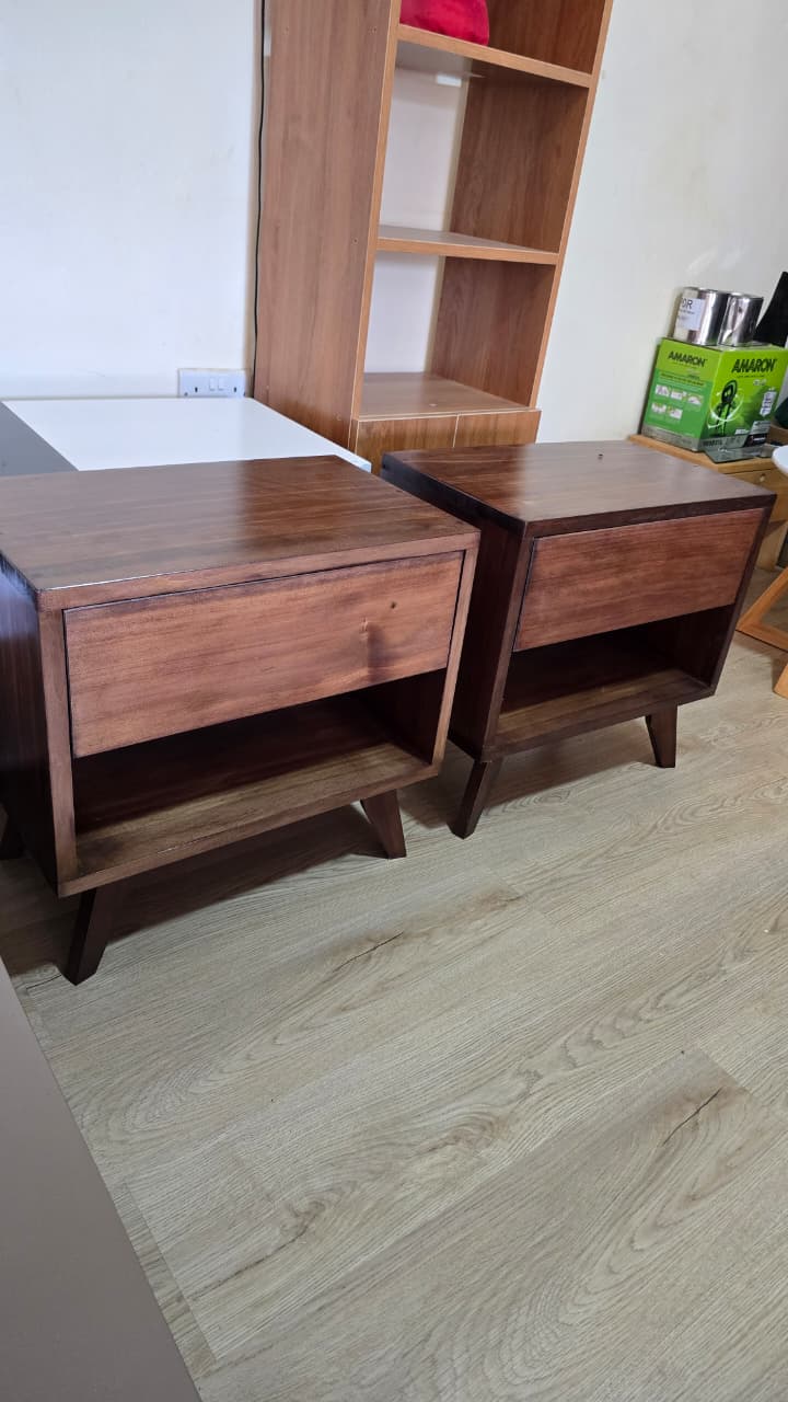 Modern Wooden Bedside Tables (Set of 2)