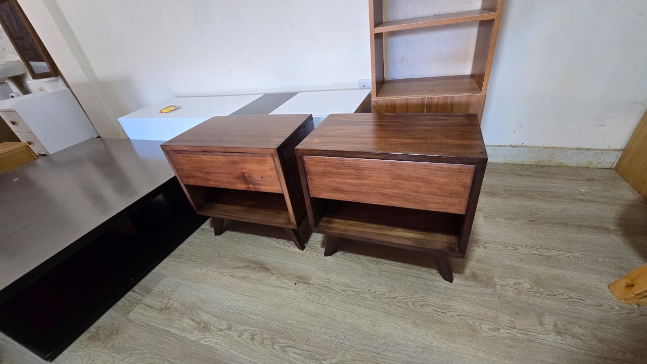 Modern Wooden Bedside Tables (Set of 2)